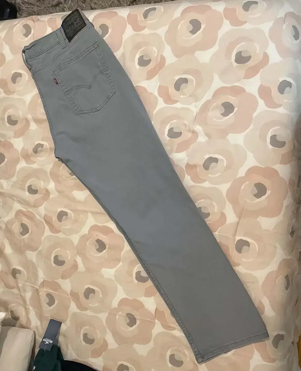 Levi's Men's 514 Straight Fit Pants, Grey, Size W38 L30